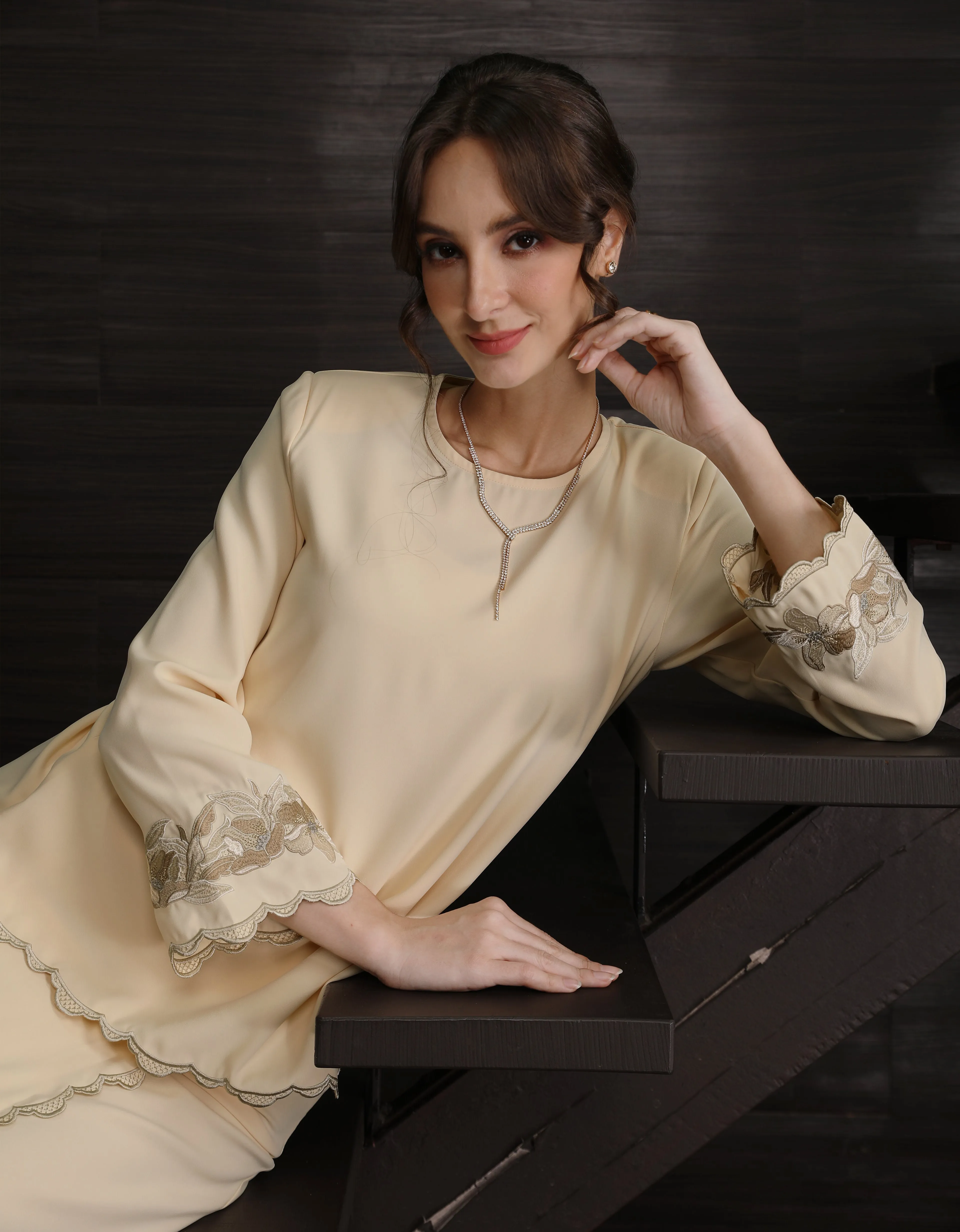 BAJU KURUNG KEDAH DANIELA (CREAM)
