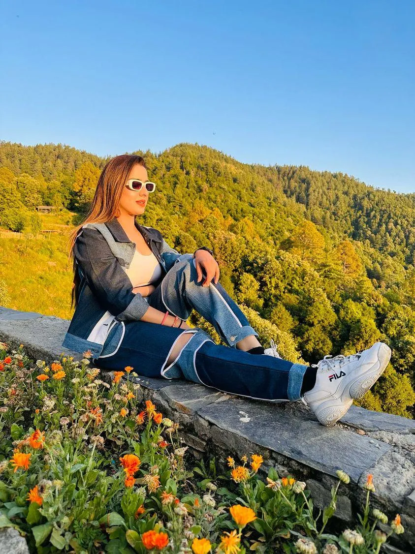 SLAY. Women's Blue & White Colorblock Denim Jacket & Jeans Co-ord Set