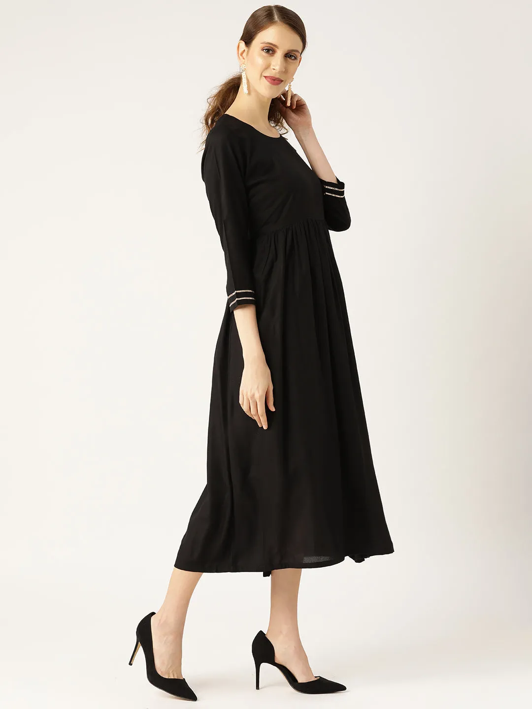 Women Black Gathered Dress With Foil Print Scraf